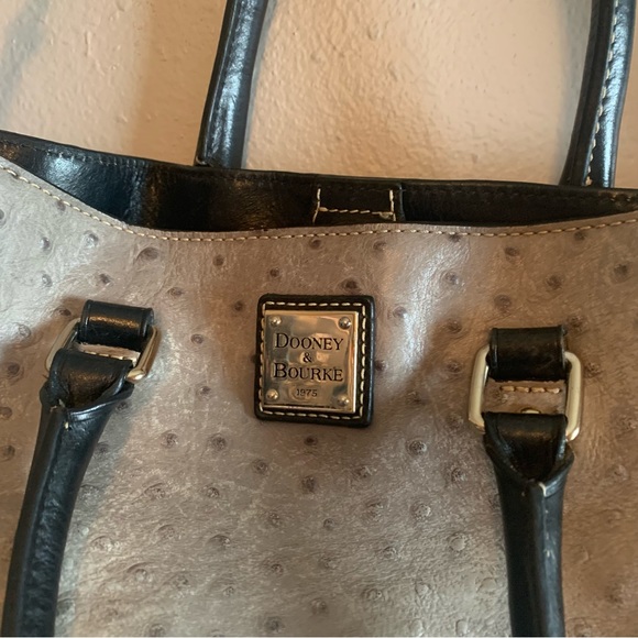 Dooney & Bourke ostrich tote shoulder Chelsea bag - Picture 2 of 16